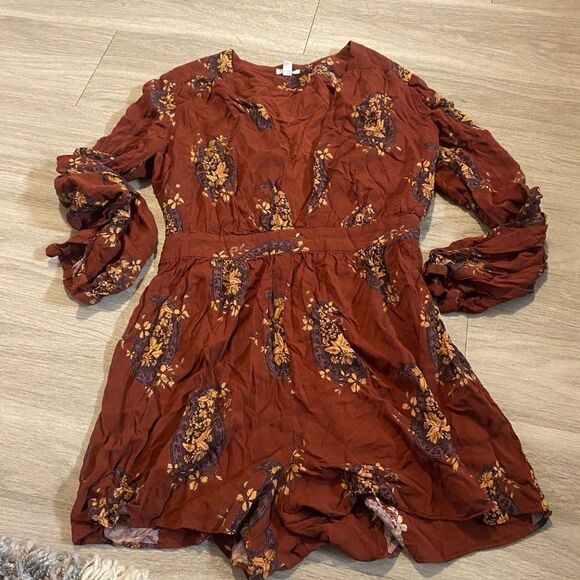 Ecote deep v neck long sleeve short romper size 4 - Picture 1 of 8